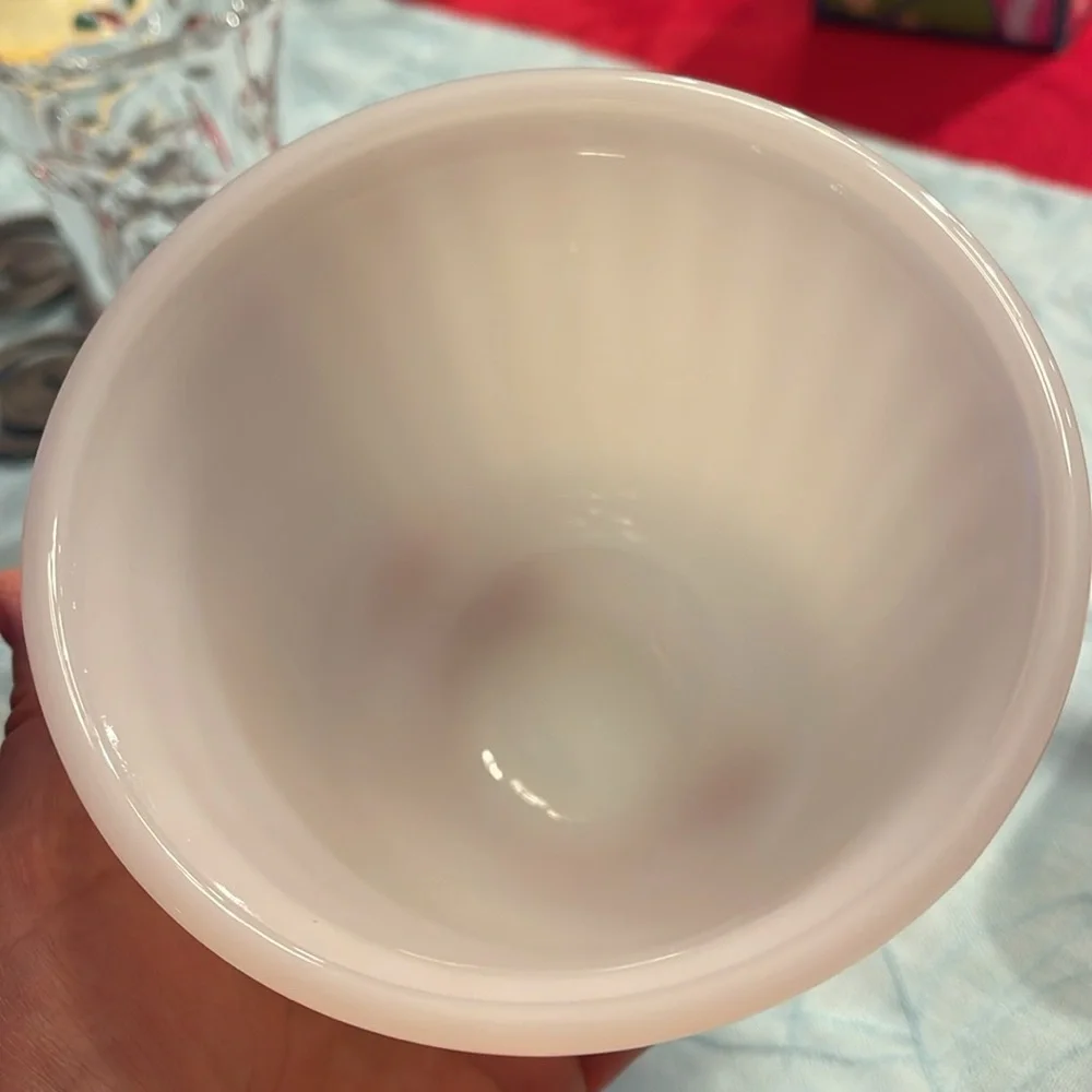 Beautiful vintage milk glass dish